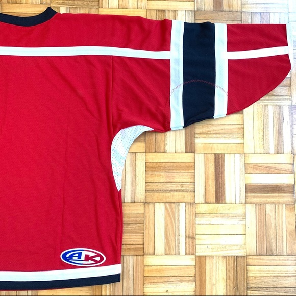 Athletic Knit Youth Red Hockey Jersey XL/TG - Picture 4 of 6